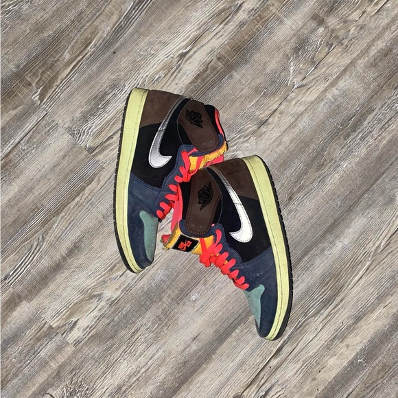 No box size 10 good condition need clean - Picture 3 of 5